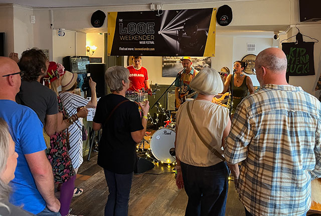 looe weekender